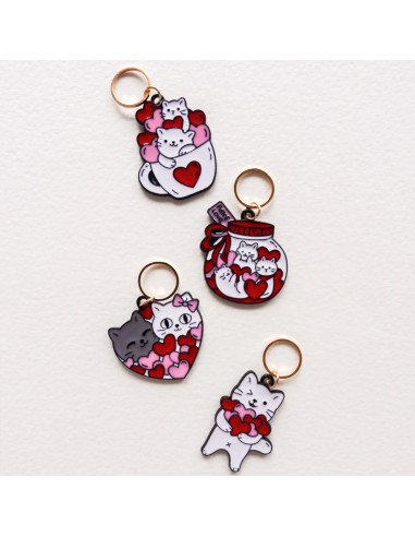 Lot de 4 anneaux marqueurs de maille - Chats coeurs 3