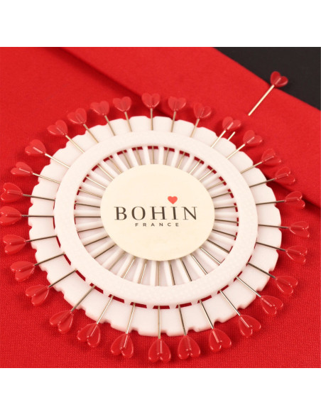 Disque de 30 épingles à tête plastique coeur rouge Bohin