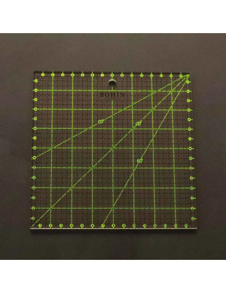 Règle patchwork Bohin 16 x 16 cm