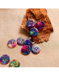 Paquet de 15 boutons en biorésine 15 mm 4 trous - Faerie 2