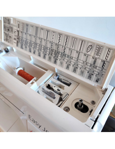 Machine à coudre Janome Easy Jeans 26
