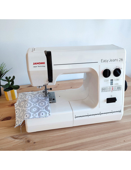 Machine à coudre Janome Easy Jeans 26