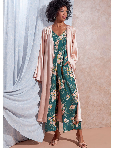 Patron de barboteuse, combinaison et robe - McCall's 8261