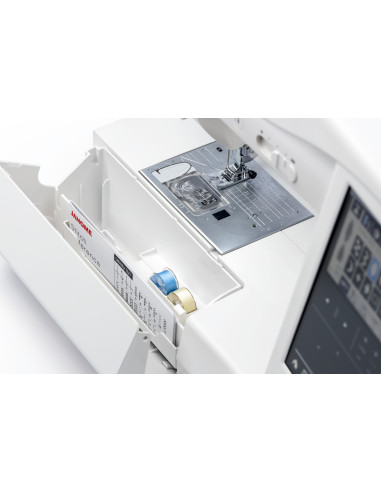 Machine à coudre et et à broder Janome Memory Craft 1000