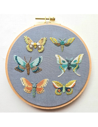 Kit broderie - Moth Sampler