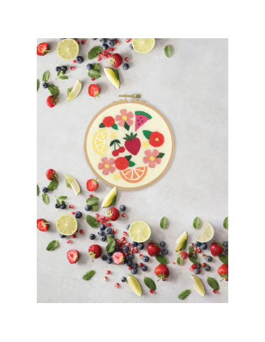 Livre broderie de fleurs