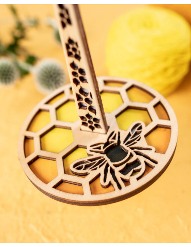 Bracelet porte pelote de laine - Abeille