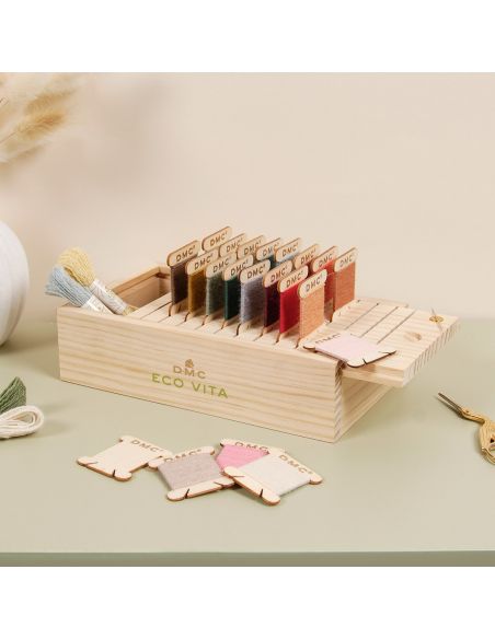 Boîte de rangement avec 24 cartelettes en bois DMC