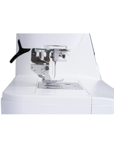 Machine à coudre Janome Skyline S7