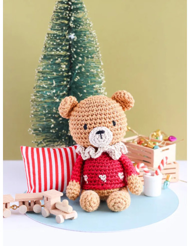Coffret boule de Noël amigurumi au crochet - L'ourson