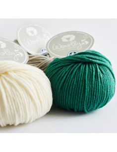 Laine Woolly 5 DMC