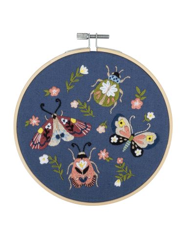 Kit broderie - Papillons et scarabée