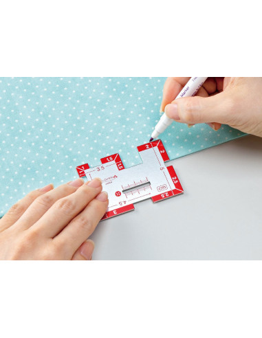 Jauge pour couture en métal Clover