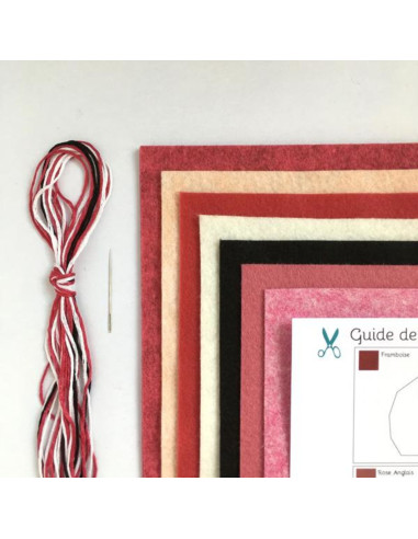 Kit feutrine kokeshi pique épingles et range ciseaux
