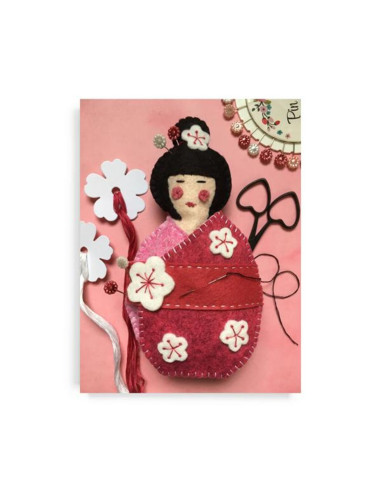 Kit feutrine kokeshi pique épingles et range ciseaux
