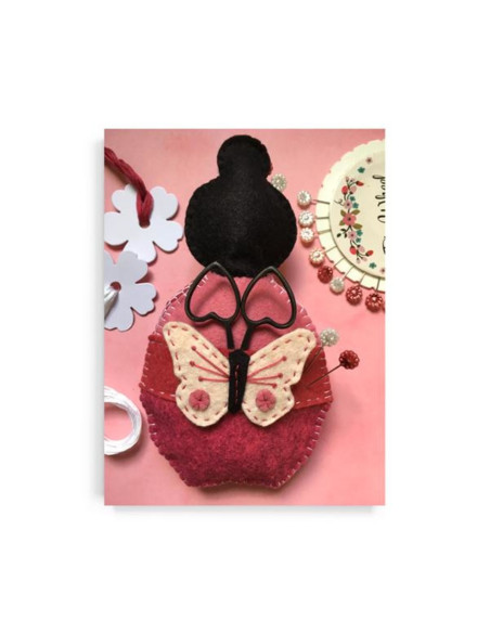 Kit feutrine kokeshi pique épingles et range ciseaux