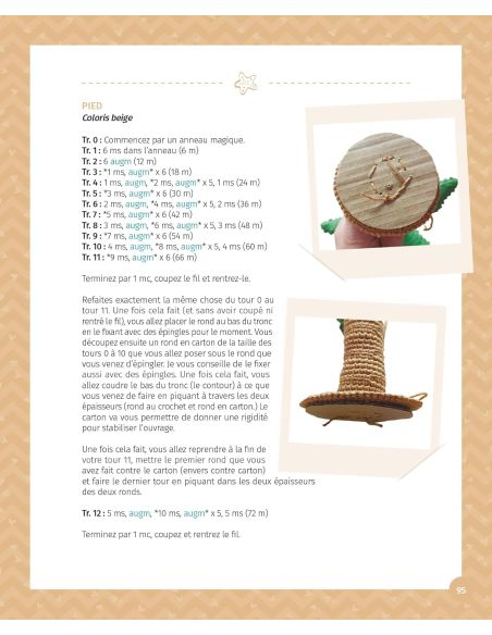 Livre amigurumis en vacances à la plage et en forêt